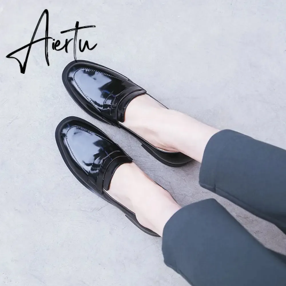 Aiertu ladies Leather shoes British style plus size 22-26.5cm women pumps loafers lazy shoes womens platform heels black shoes