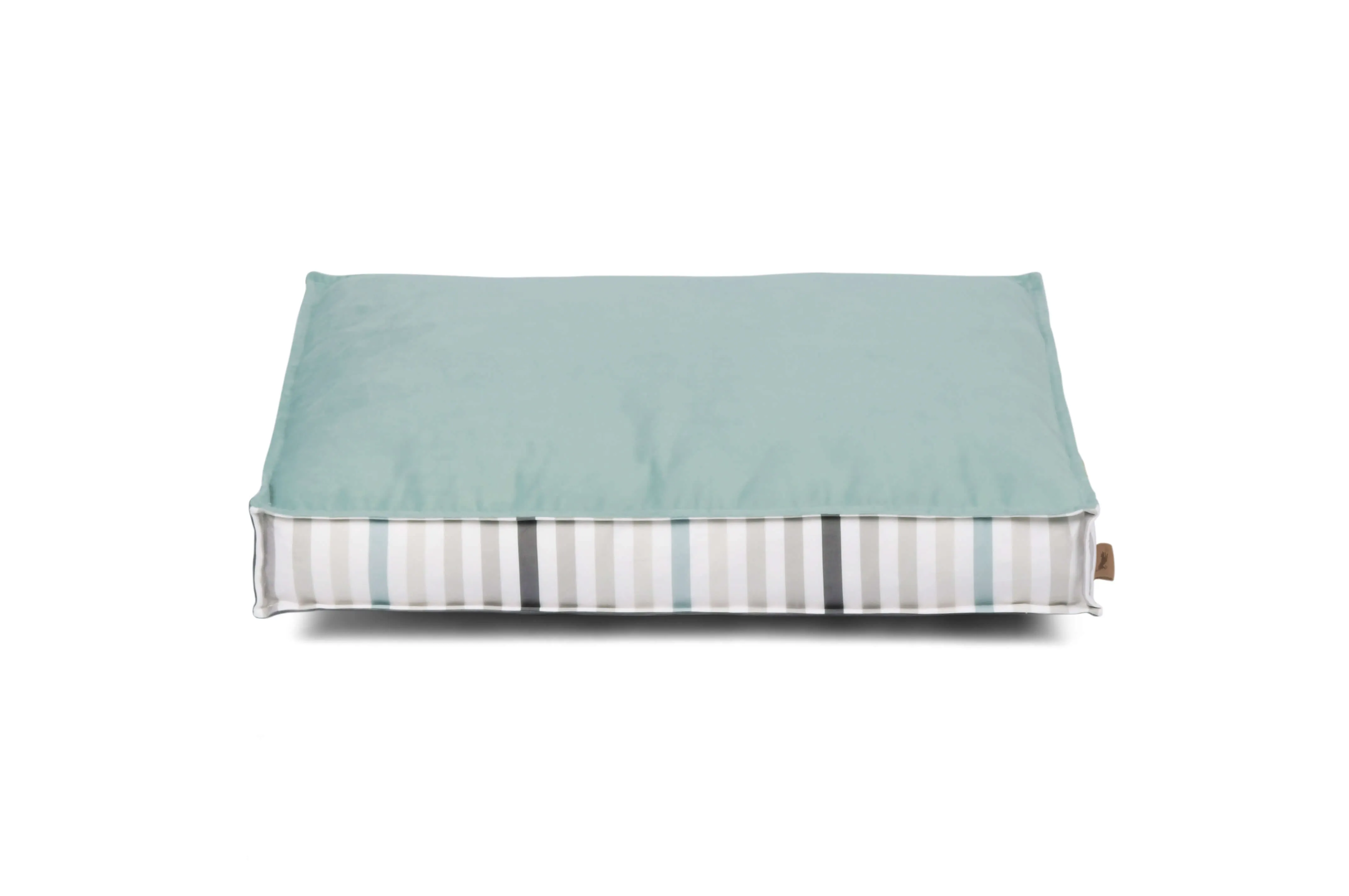 P.L.A.Y. Seaside Boxy Bed